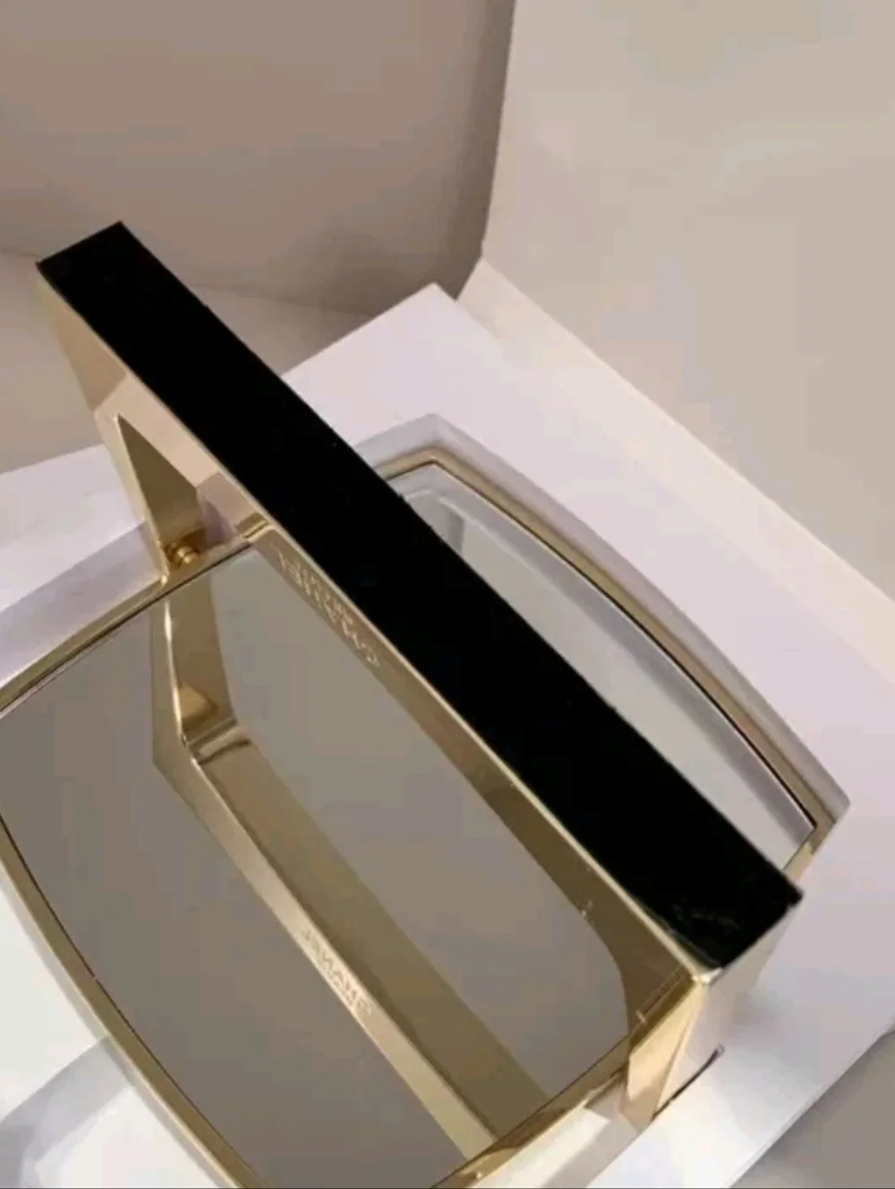 Chanel Luxury Gold Square Rotating Double-Sided Vanity Mirror Original Gift Box - Picture 5 of 8